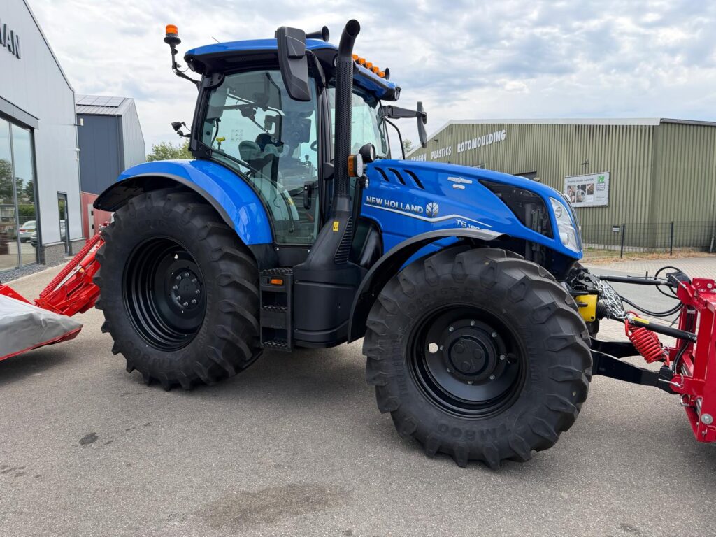 Afgeleverd! Een New Holland T6.180AC